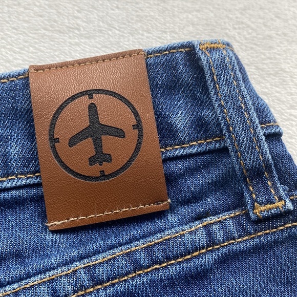 Aviator Best Travel Mid Rise Modern Tailored Fit Jeans (Dark Wash Indigo) - Picture 14 of 16